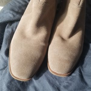 Lucky brand Laidem woman's size 8.5 brown suede boots worn twice by my daughter.